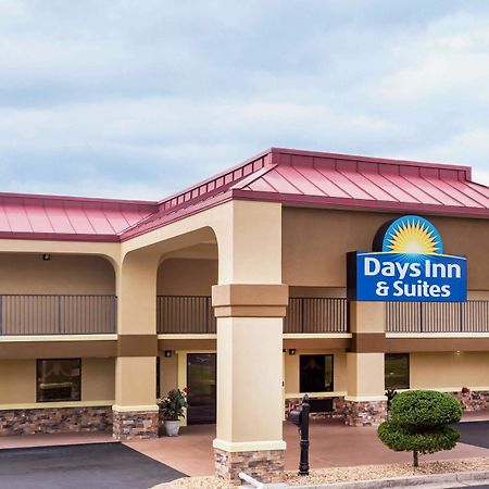 Days Inn & Suites By Wyndham Warner Robins Near Robins Afb Zewnętrze zdjęcie