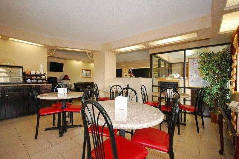 Days Inn & Suites By Wyndham Warner Robins Near Robins Afb Zewnętrze zdjęcie