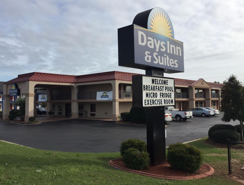 Days Inn & Suites By Wyndham Warner Robins Near Robins Afb Zewnętrze zdjęcie