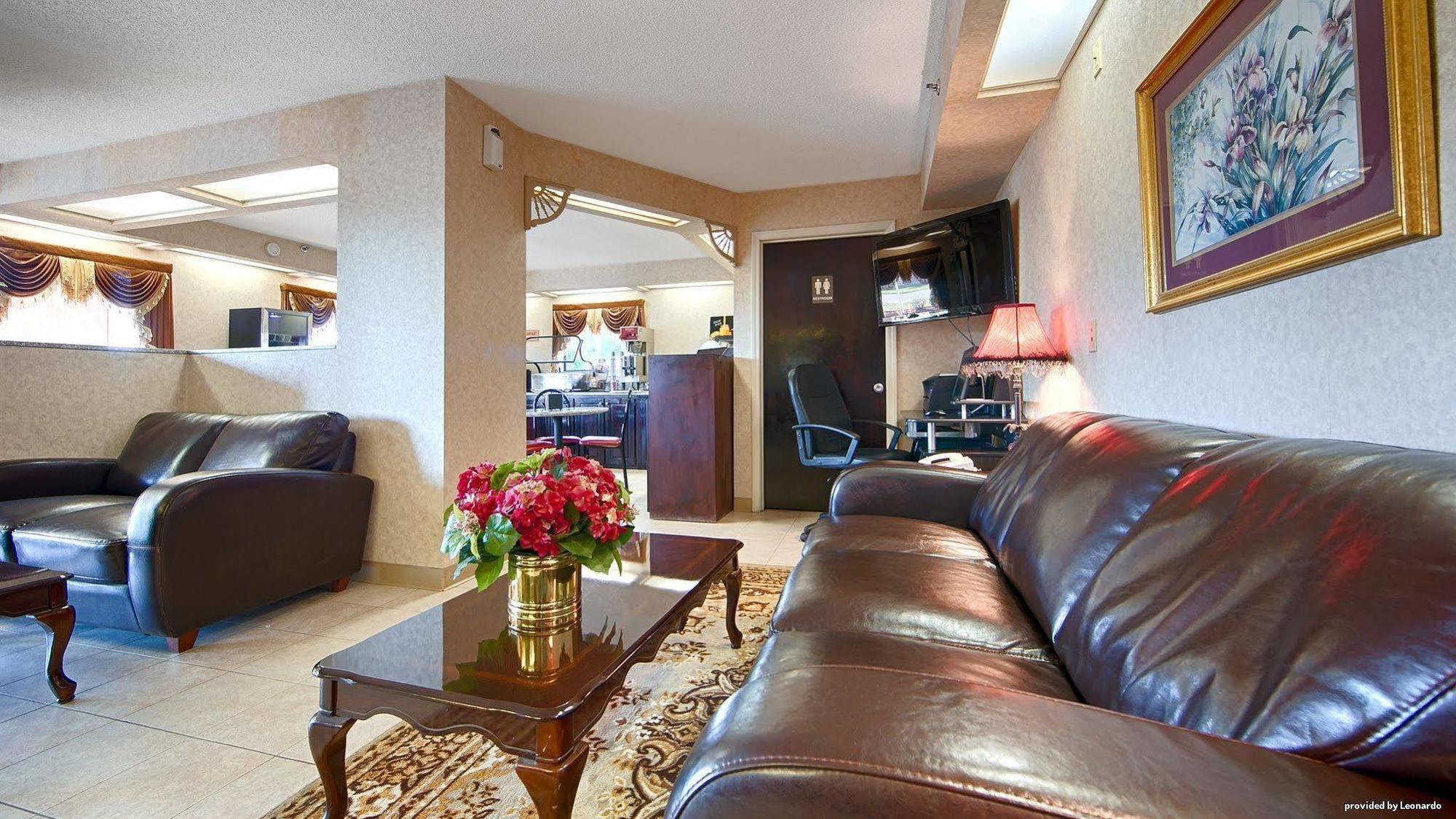 Days Inn & Suites By Wyndham Warner Robins Near Robins Afb Zewnętrze zdjęcie